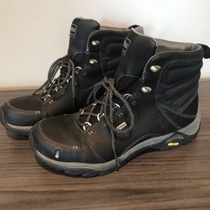 Anhu By Teva Hiking Boots size 9.5 🥾🥾🧗🏼